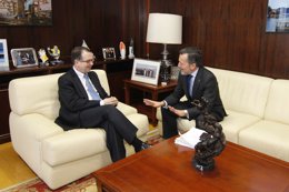 A XUNTA CONVIDA AO CONCELLO DE VIGO A SUBIRSE AO AUTOBÚS DO PLAN DE TRANSPORTE M