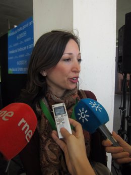 Patricia Navarro en atencióna los medios