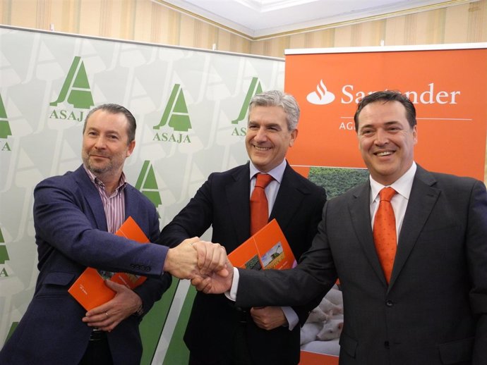 De izq. A drcha., Donaciano Dujo, Carlos Ranera y Raúl Muñoz