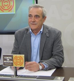 El portavoz del grupo parlamentario del PSOE, Javier Sada