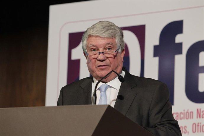 El presidente de CEIM Arturo Fernández 