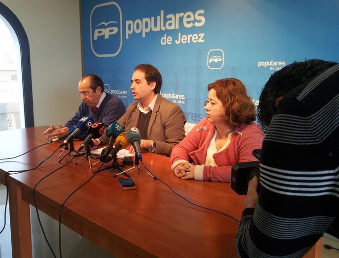 Antonio Saldaña en rueda de prensa