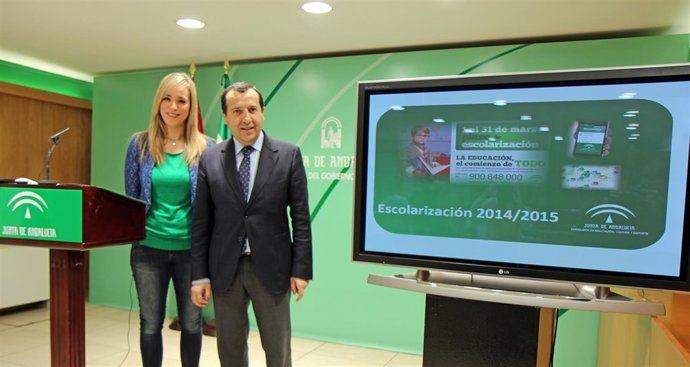 Patricia Alba y Ruiz Espejo presentan en proceso de escolarización 2014/2015