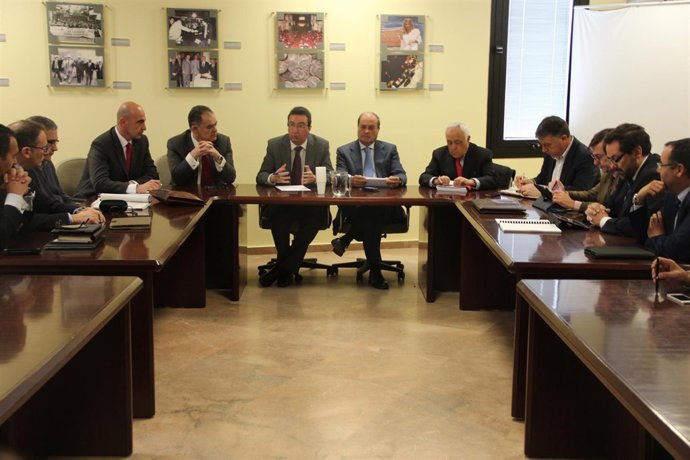 Dirigentes del PP de Huelva y de la FOE. 