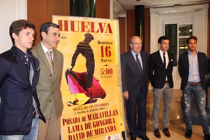 Presentación de la novillada en La Merced en Huelva.