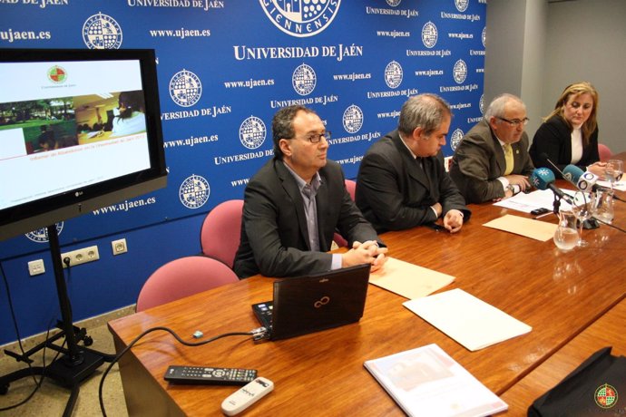 Presentación del informe de abandonos de la UJA