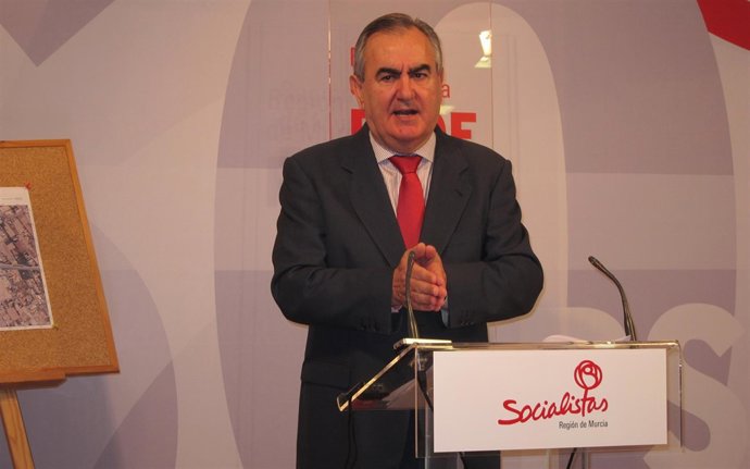 El secretario general del PSRM, Rafael González Tovar