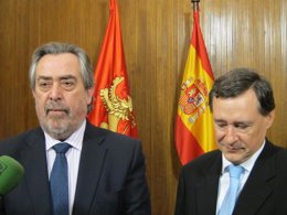 El alcalde de Zaragoza, Juan Alberto Belloch, y presidente de Agbar, Ángel Simón