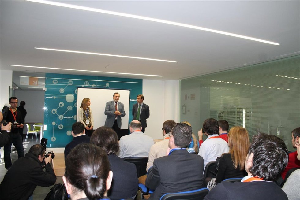 García, entre Marzo y Repullo, en la inauguración de MAAC