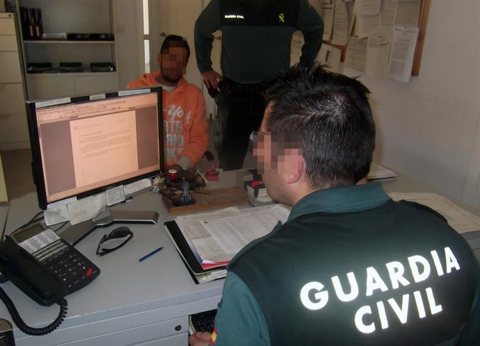 Guardia Civil detiene a un joven por presuntos robos a ancianos