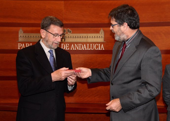 Manuel Gracia y Antonio López en el Parlamento