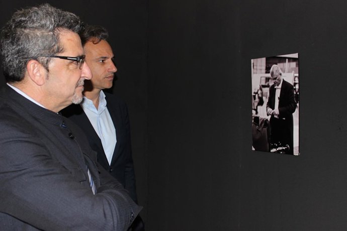 Gutiérrez Limones junto a Pedro Halffter en la exposición