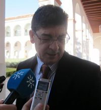 Valderas espera que la reunión entre Díaz y Moreno sirva para saber "qué hay debajo del marketing" del PP-A