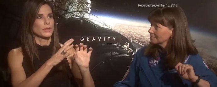 Sandra Bullock y la astronauta Cady Coleman, Gravity