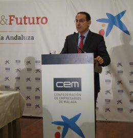 El presidente de la CEA y de la CEM, Javier González de Lara