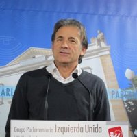 Escobar (IU) rechaza las balanzas fiscales porque transmiten una imagen de Extremadura "radicalmente" falsa