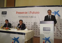 Javier González de Lara y el director general de Negocio de CaixaBank