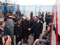 El ministro agradece en Ceuta a los marroquíes su colaboración