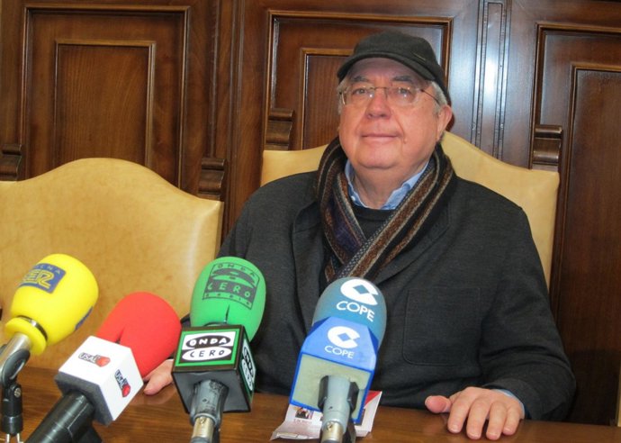 El director de cine Rafael Gordon en la USAL