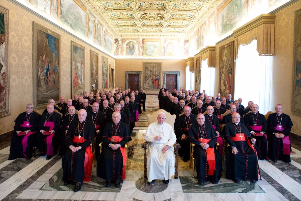 Imágenes de la visita de los obispos españoles al Papa