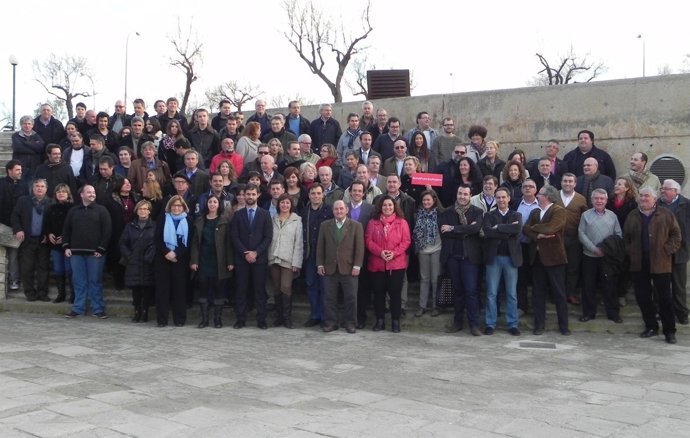 Armengol con militantes