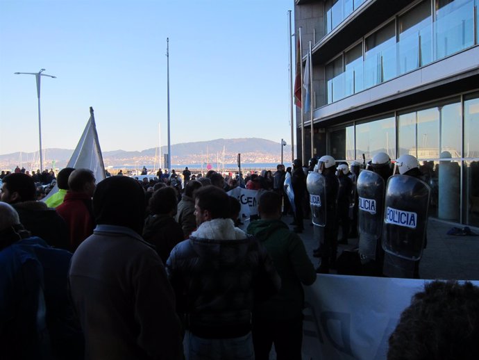 Protesta de los marineros de cerco en Vigo