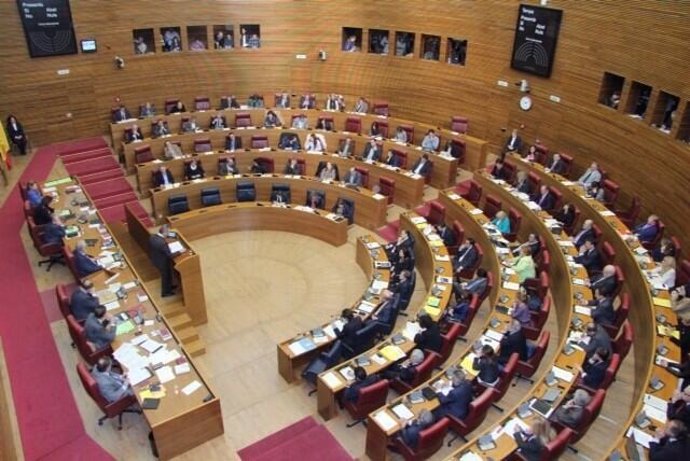 Pleno de las Corts Valencianes