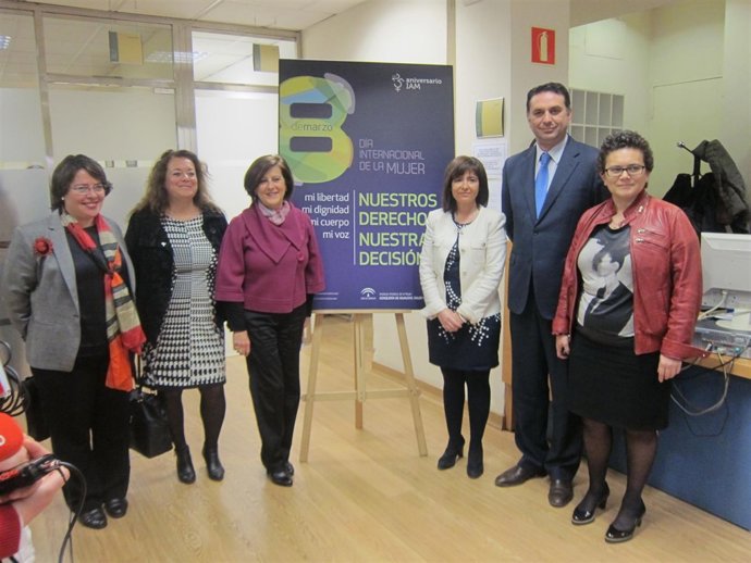 Sánchez Rubio presenta la campaña del IAM por el 8 de marzo