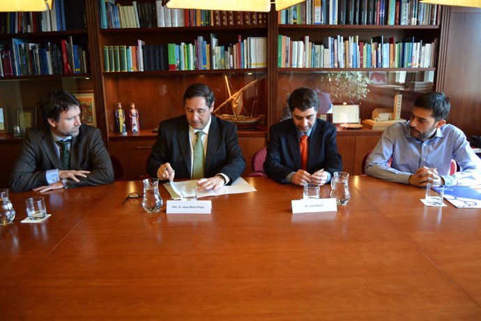 El conseller J.M.Pelegrí firma un convenio para aumentar investigación forestal