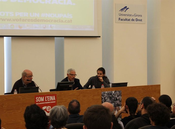 J.M.Terricabras, el juez Santiago Vidal y Gerard Gómez (JERC).