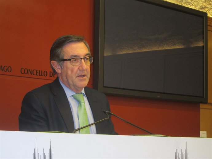 El alcalde de Santiago, Ángel Currás