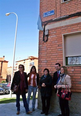 Autoridades en la plaza de la Igualdad.