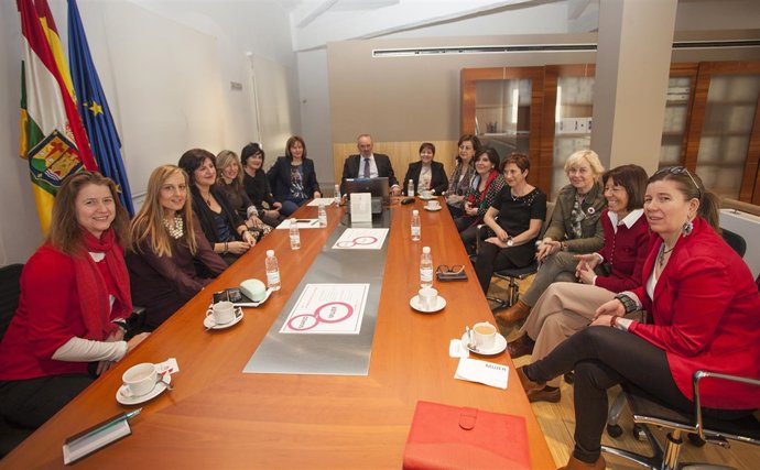 Taller Mujer con Nieto 