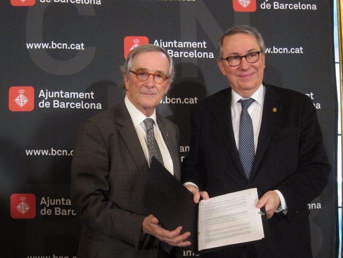 El alcalde de Barcelona, Xavier Trias, y el rector de la UB, Dídac Ramírez