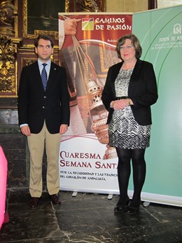Fernándo Priego y María de los Santos Córdoba en la presentación