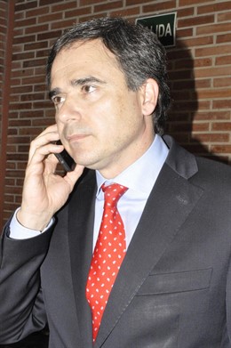 El presidente de la CHE, Xavier de Pedro. 