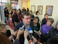 Vara dice que la presencia de la mujer ha dado "un paso atrás" en los órganos de representación de Extremadura