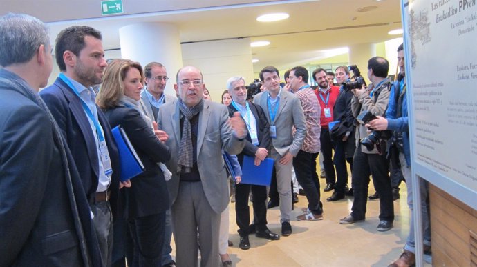 Semper y Quiroga en el XIV Congreso del PP vasco