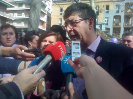 Diego Valderas y María José Sánchez Rubio en el Día Internacional de la Mujer