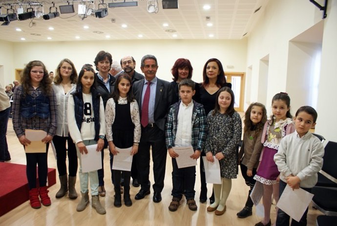 PRC conmemora el Día de la Mujer con un concurso escolar dedicado a Mar Bolado