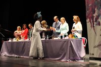 Carrón invita a luchar "cada día" por la igualdad para garantizar el desarrollo de la sociedad y todos sus individuos