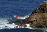 Dos muertos y seis desaparecidos tras hundirse un pesquero en la costa asturiana