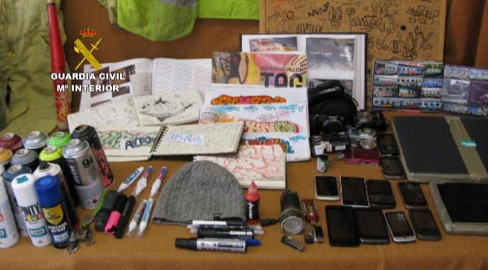 Material intervenido al grupo de grafiteros desarticulados