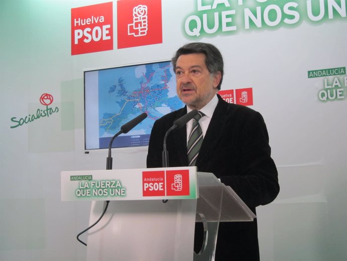 El presidente del PSOE de Huelva, Javier Barrero. 