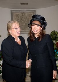 Argentina/Chile.- Cristina Fernández viaja este lunes a Chile para la asunción de Michelle Bachelet