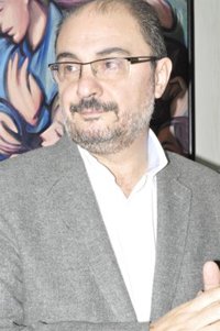 Lambán (PSOE) dice que la recogida de avales ha sido "ejemplar" y tilda de "impecable" a la Comisión de Garantías