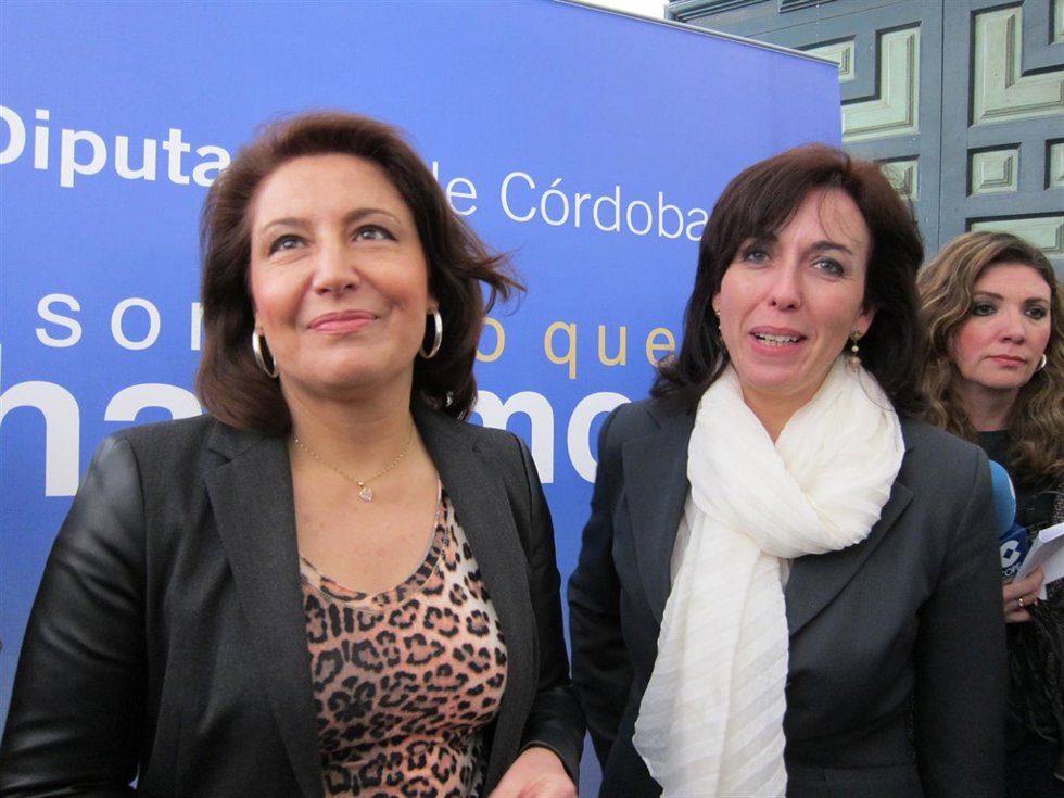 Crespo y Ceballos en la atención a los medios