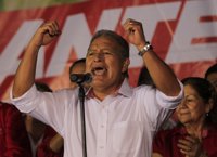El Salvador.- Los datos que dan como vencedor a Sánchez Cerén son "irreversibles"