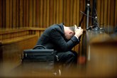 Foto: Pistorius se desmorona ante el forense