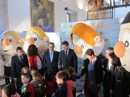 El presidente de la Xunta acude a un acto de Os Bolechas sobre salud.